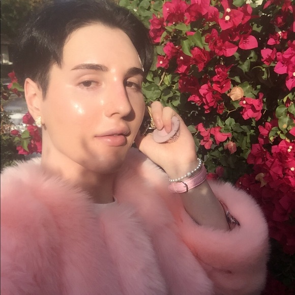 Meet your Posher, Tanner - Picture 1 of 1